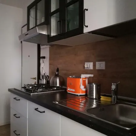 Reesma Alloggi - Andrea Costa Free Parking Apartment Bologna