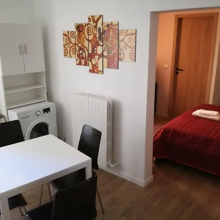 Apartment Reesma Alloggi - Andrea Costa Free Parking *