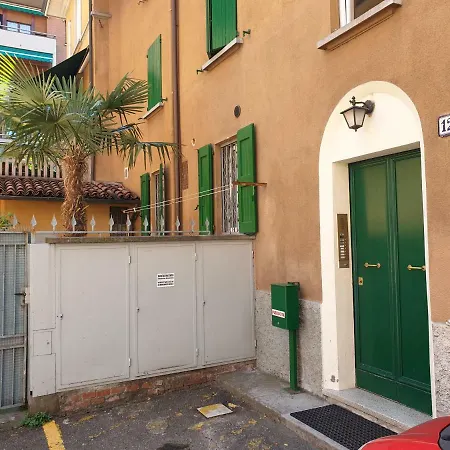 Apartment Reesma Alloggi - Andrea Costa Free Parking